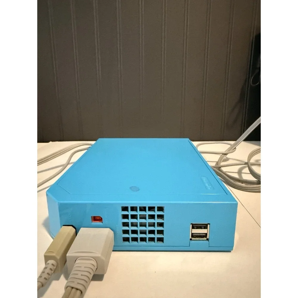 Nintendo Wii Video Game System Console Bundle Rvl-101 Blue Turns On. No Remote
